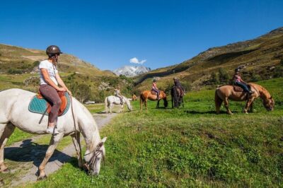 2-Day Adventure: Horseback Riding, Konorchek Canyons & Yurt Stay