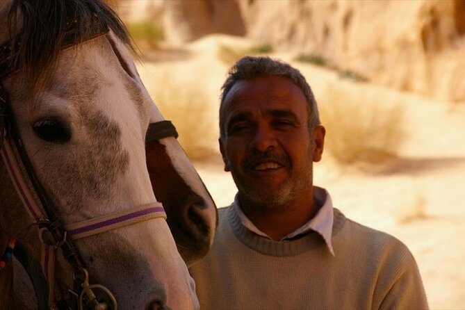 3 Hour Horse Riding Adventure around the Petra Area - What the guide and horses mean for your day