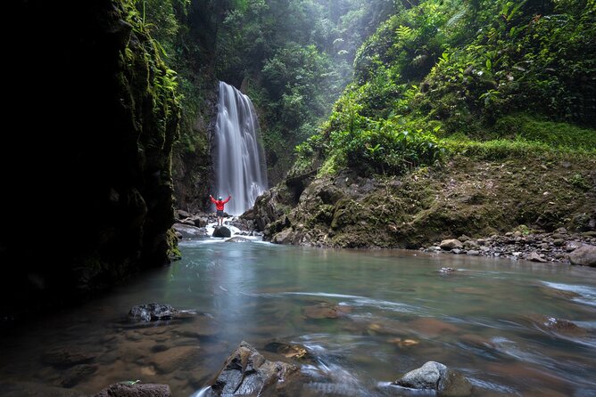 3-in-1 Monteverde Cloud Forest Waterfalls, Wild Trekking and Horseback Riding - Key points to know before you book