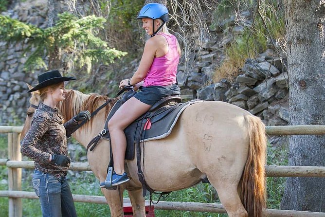 4 Hour Sulphur Mountain Horseback Ride - The Spray River Trail Loop starts gently
