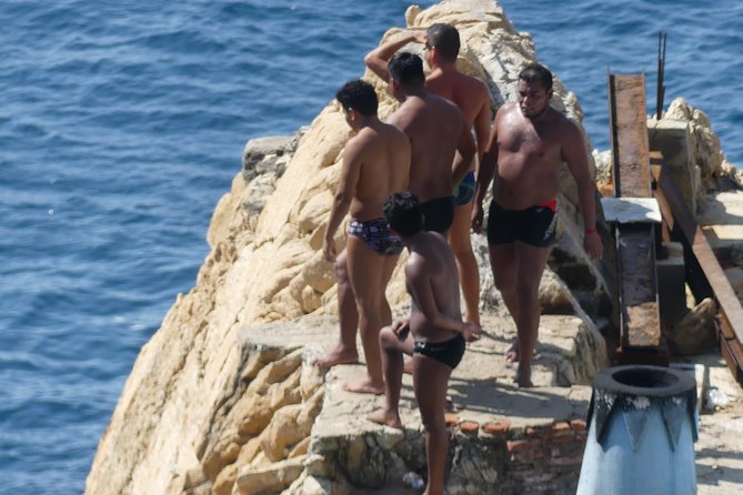 Afro-Mexican Village: Horseback Beach Ride, Crocs & Cliff Diver - Downtown shopping and Acapulco’s cliff divers