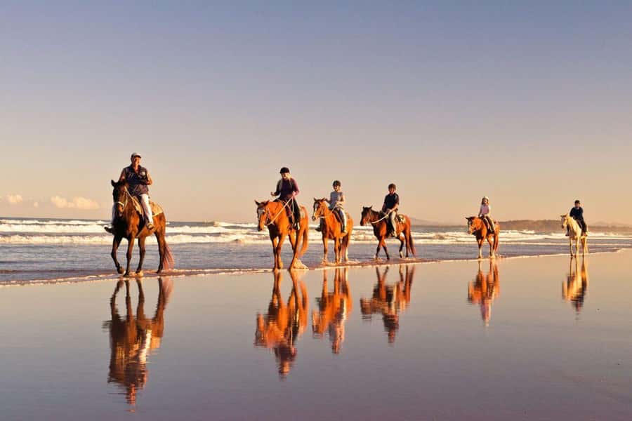 Agadir and Taghazout: 2-Hour Horseback Ride on the Beach - Choosing Sunrise or Sunset