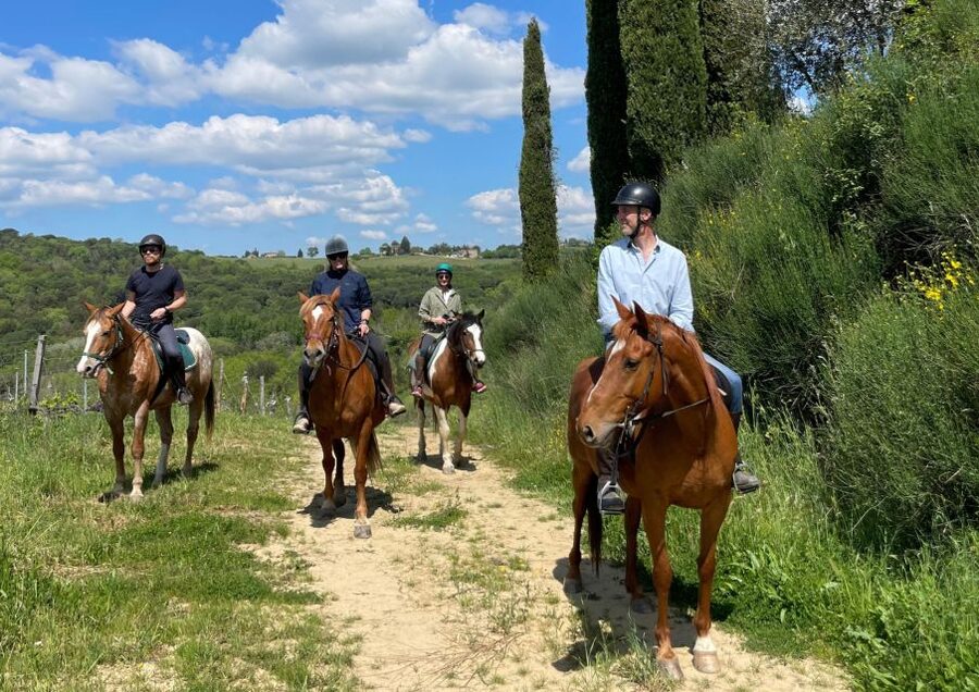 An Exclusive Horseback Experience in the Heart of Tuscany - Getting there and planning your day