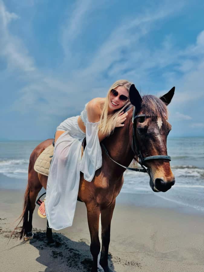 Bali Horse ride at Saba beach Horse tour - Saba Beach offers more than a riding arena