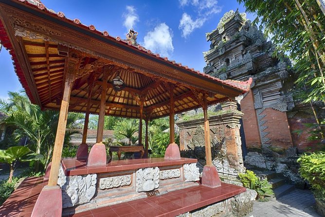 Bali Horse Riding Activity and Full-Day Trip in Ubud - A beach ride before Ubud’s inland sights