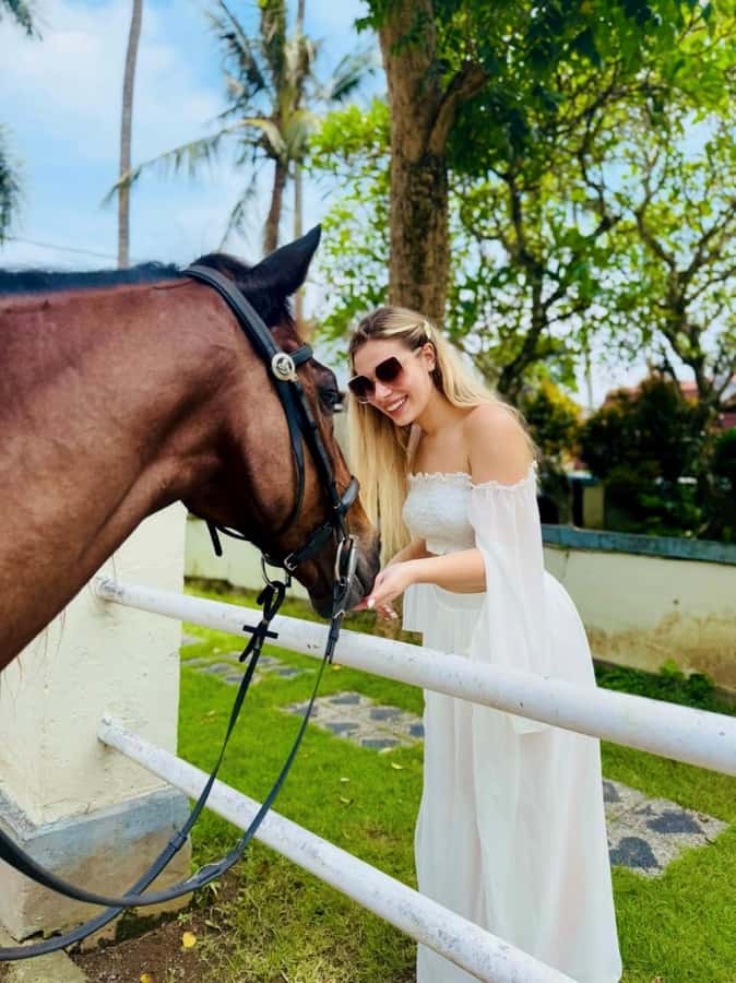 Bali: Horseback Tour Through Saba Beach and Local Temples. - Weather and address checks matter