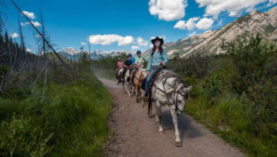 2-Hour Sundance Loop Horseback Ride