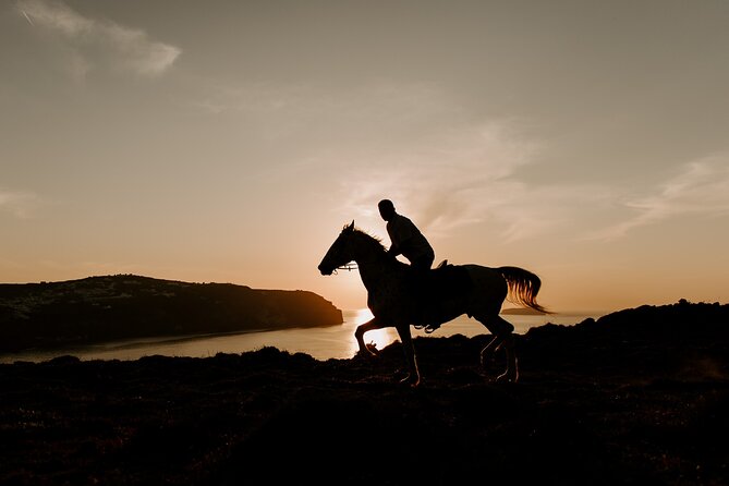 Beach Gallop - Horse Riding Safari for Experienced Riders - Climbing the ancient trails to the caldera view