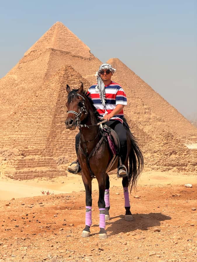 Cairo: Horse Riding tour at Pyramids of Giza - A horseback view of the Giza Pyramids