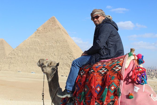 Camel or Horse riding Giza Pyramids Desert - The quality question: friendly service, rough surroundings