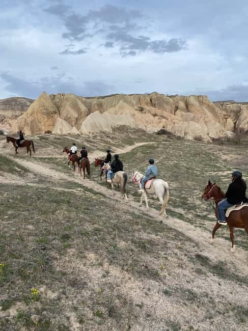 Cappadocia: Horse Riding Tour with Sunrise or Sunset Options - Guides, Photos, and Language Support