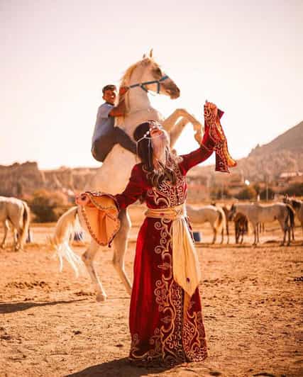 Cappadocia: Horseback Tour with Sunrise and Sunset Options - The one-hour route through Swords and Rose Valleys