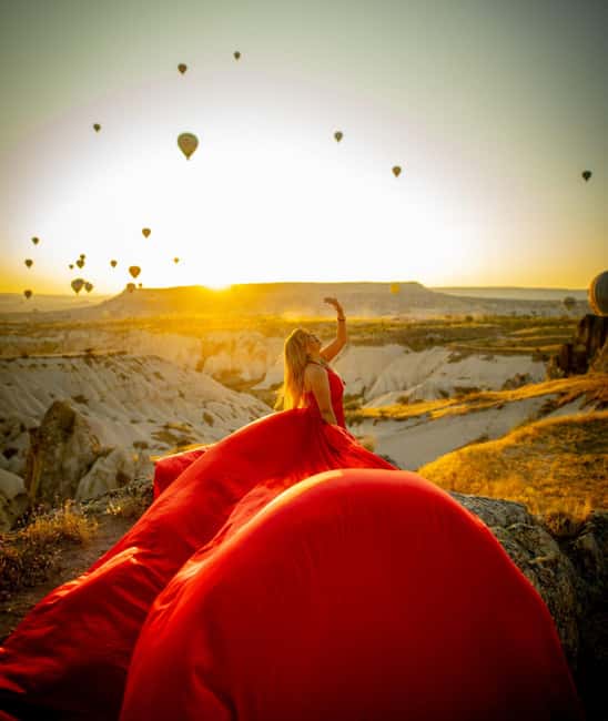 Cappadocia: Private Photo Shoot with Flying Dress & Horses - What you receive after the session