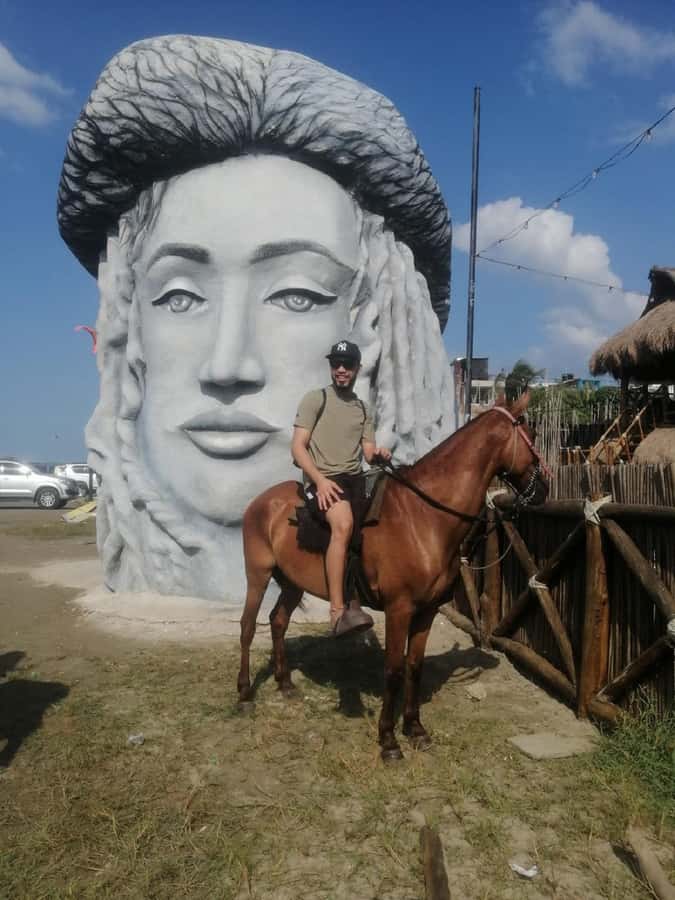 Cartagena: Horse riding on the beaches of Cartagena & PHOTOS - Riding beside the Caribbean and through the water