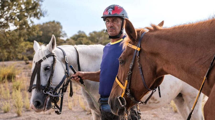 Castelsardo: horseback in Sedini - The one-hour ride versus the two-hour route