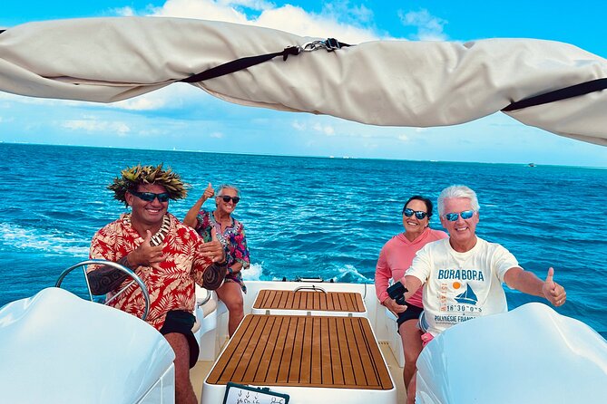 Crazy sea horse Bora Bora Comfortable boat, snorkeling and lunch - Why the guides matter on a small boat