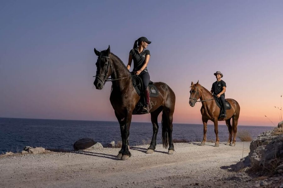 Crete Horse Riding: Mesmerising Sunset Ride - Guides, language, and group size