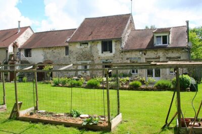Day Trip from Paris – French Food, Rural Experiences & Horses!