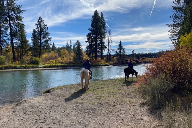 Deschutes River Horse Ride - Riding beside the Deschutes River near Bend