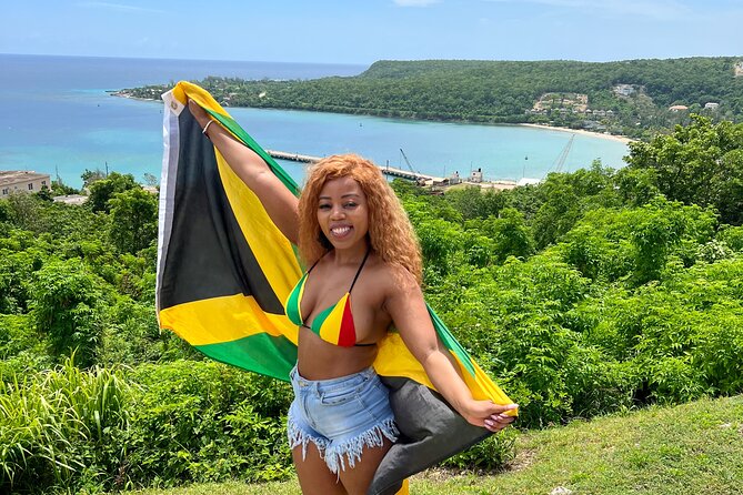 Dunns River Falls, Rafting, Zipline & Horseback from Montego Bay - The road through Rio Bueno and Ocho Rios