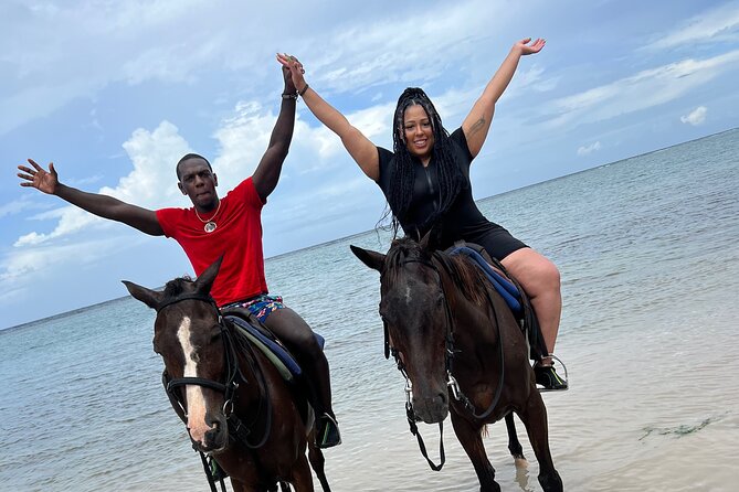 Dunns River Falls, Rafting, Zipline & Horseback from Montego Bay - Shopping and the less polished side of the day