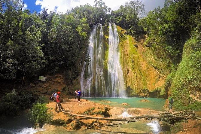 El Limón waterfalls Tour (horse riding & swimming) with lunch - Choosing between horseback and hiking