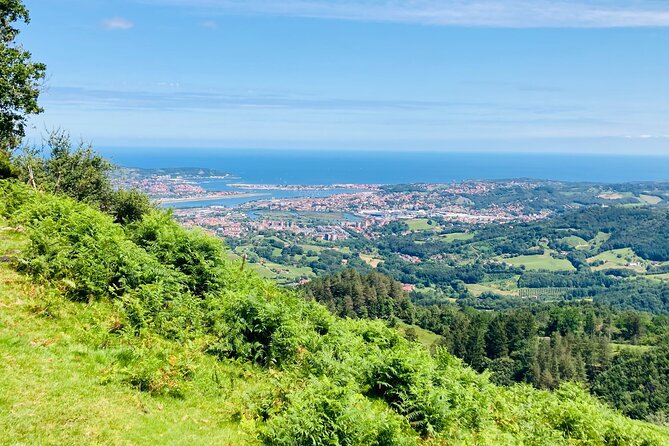Explore Scenic Mountains and Horseback Riding - From Okendo Square to the Peñas de Aya foothills