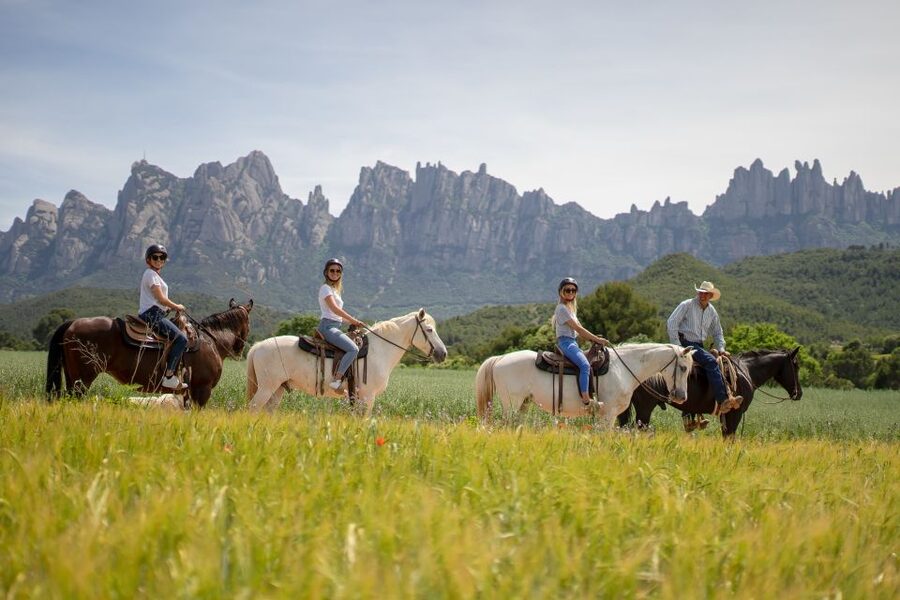 From Barcelona: Half-Day Montserrat & Horse Riding Tour - Why this Montserrat trip works so well