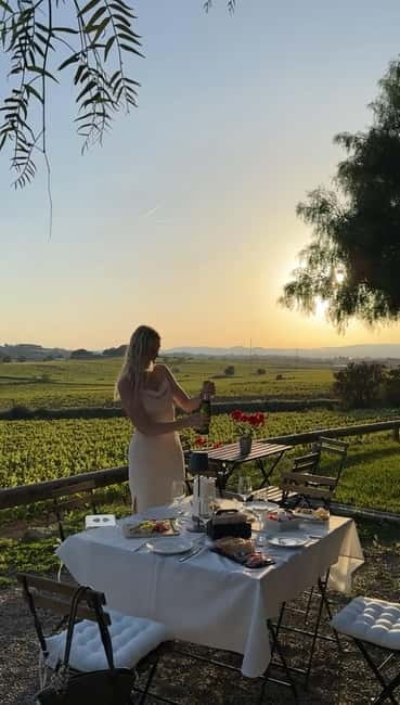 From Barcelona: PRIVATE Horseback Ride + Tapas + Picnic - Pica pica in the Catalan countryside