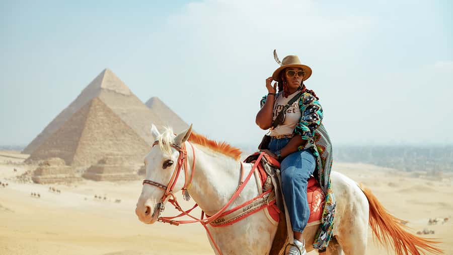 From Cairo: Camel or Horse Ride Tour Around Giza Pyramids - What happens during the three-hour visit