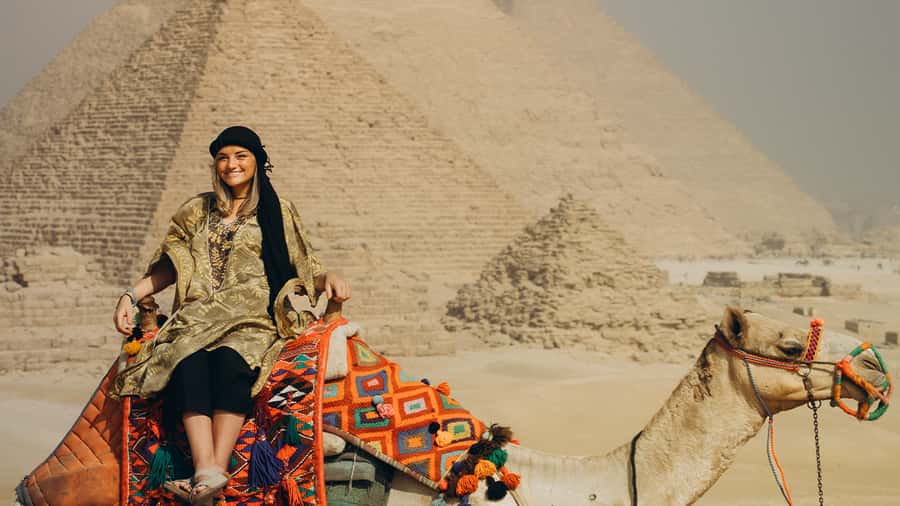 From Cairo: Camel or Horse Ride Tour Around Giza Pyramids - The pyramid history adds meaning to the photos