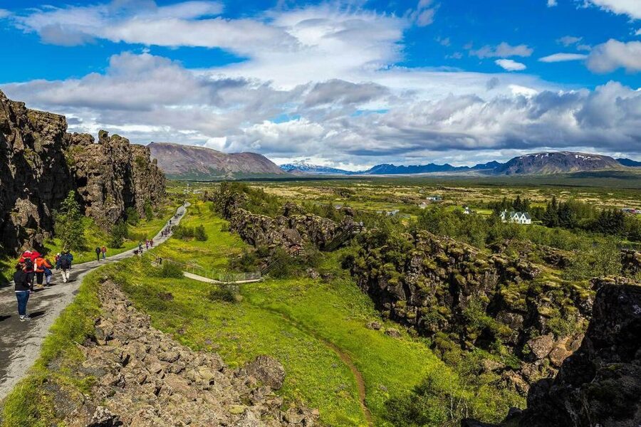 From Reykjavik: Full-Day Horse Riding & Golden Circle Tour - The coach ride back across southern Iceland