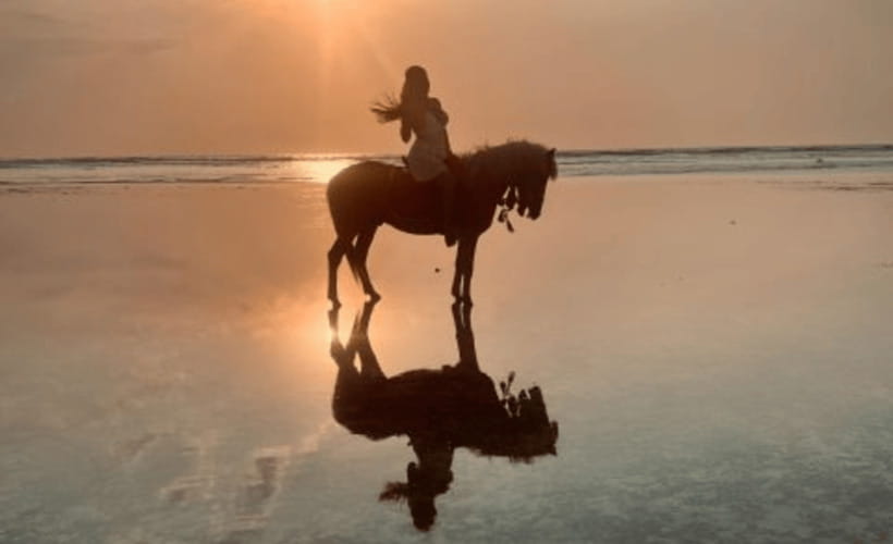Gili Air: 1 Hour Horseback Riding With hotel Transfer - A short ride with a very good setting