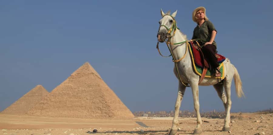 Giza: Arabian Horse Tour Around the Giza Pyramids - Meeting the Arabian Horse