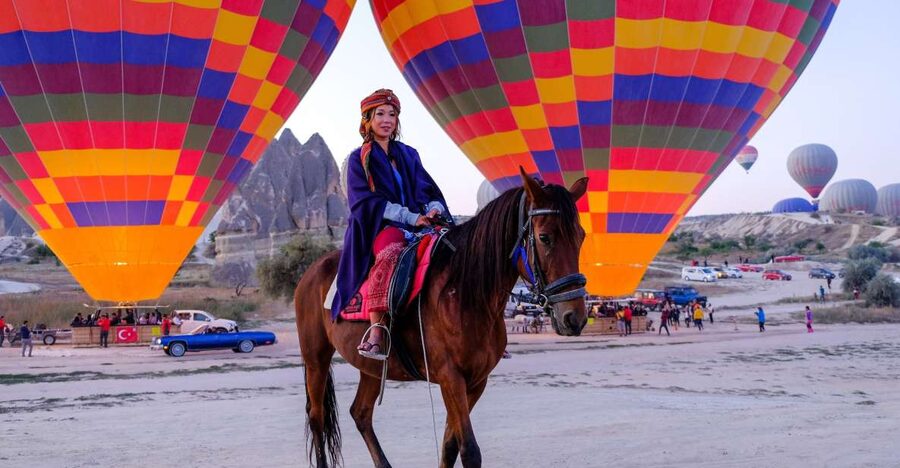 Goreme: Sunrise Horse Riding Excursion - Riding toward the Red and Rose Valleys