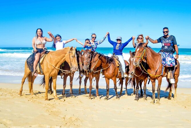 Half-Day Tour 2-in-1, Redonda Mountain & Horseback Riding Tour in Macao Beach - Who will enjoy this Punta Cana half-day?