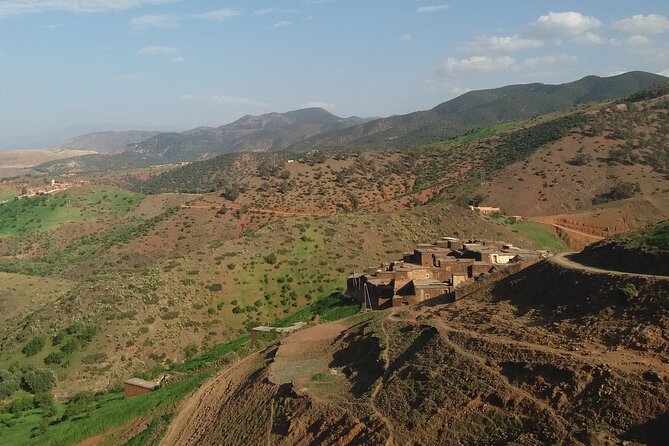 Horse back riding near Agafay desert and 2 Atlas Mountain valleys discovery - Lunch in an Ouirgane family home