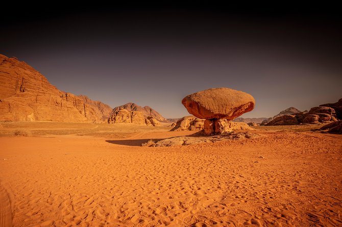 horse riding 2 hours tour in Wadi Rum - Little Rock Bridge for an easy climb