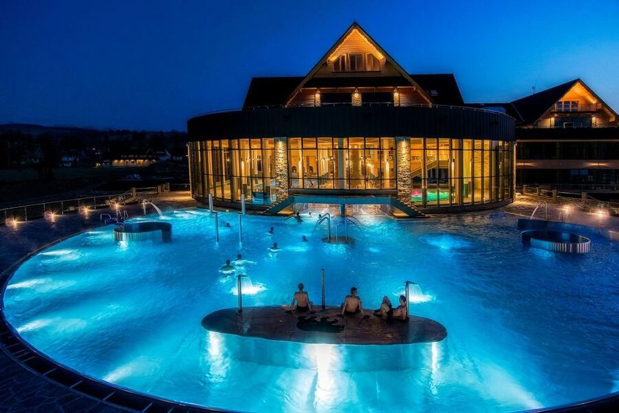 Horse Sleigh 2-3h Ride with Hot Springs or Zakopane Combos - What the $223 price means