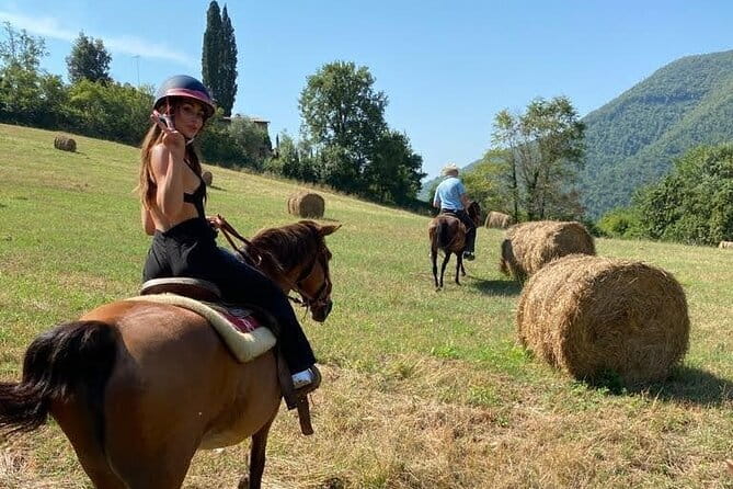 Horseback ride and Poolside Day chillout with Tuscan Lunch - Key points to know before booking