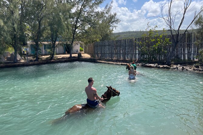 Horseback Ride and Swim Tour In Montego Bay - How the extra sightseeing and lunch time fits in