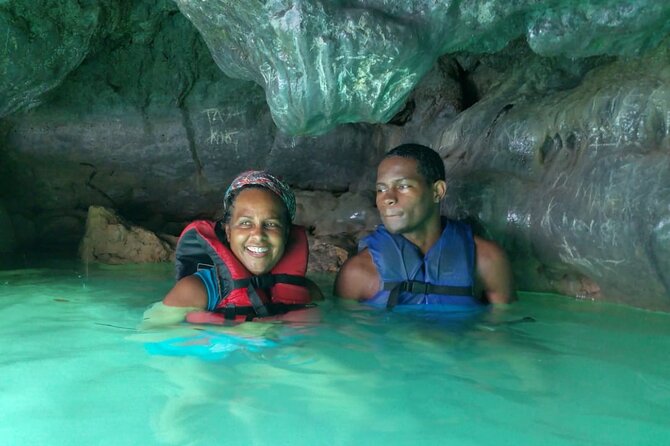 Horseback Ride, Bamboo Rafting and Bluehole/Secret Falls Tour from Montego Bay - A slower hour on the White River