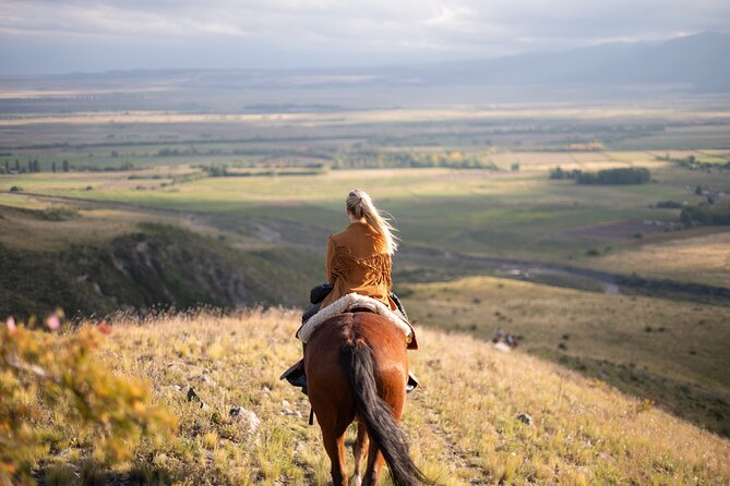 Horseback riding and barbecue in a private ranch - La Carrera, Mendoza - Empanadas, wine, and the Argentine barbecue