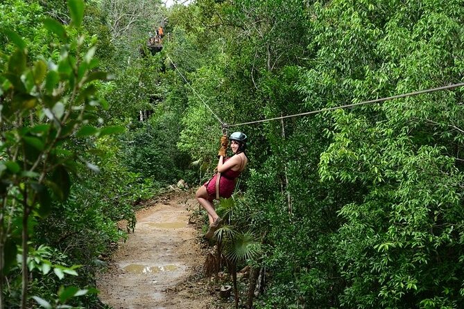 Horseback Riding and Zipline Jungle Adventure - Lunch with tacos after the activity circuit