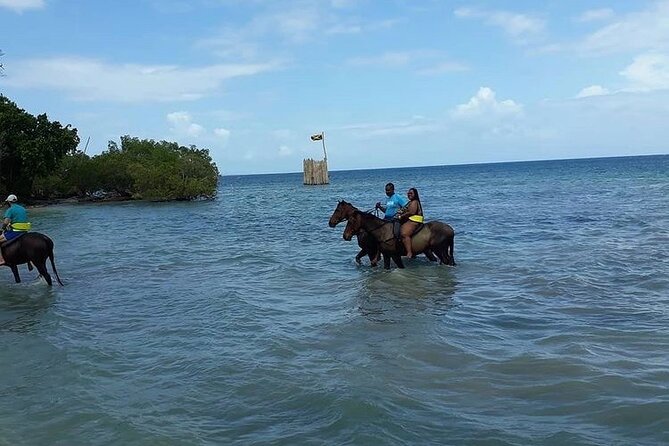 Horseback Riding, ATV and Ocean Zip lining combo from Montego Bay - Hiking up to Reading Heights