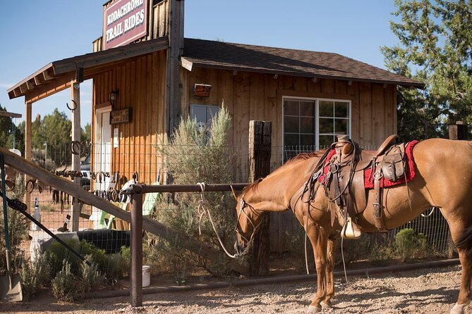 Horseback Riding Experience through Kodachrome with a Guide - Why Kodachrome Basin Looks So Different