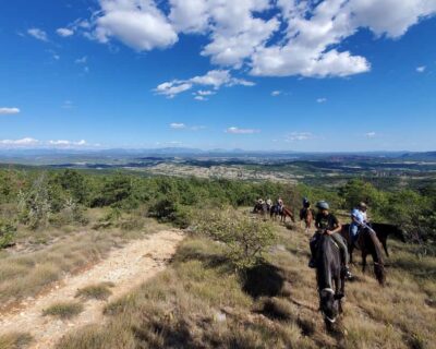 Horseback riding in Provence Luberon