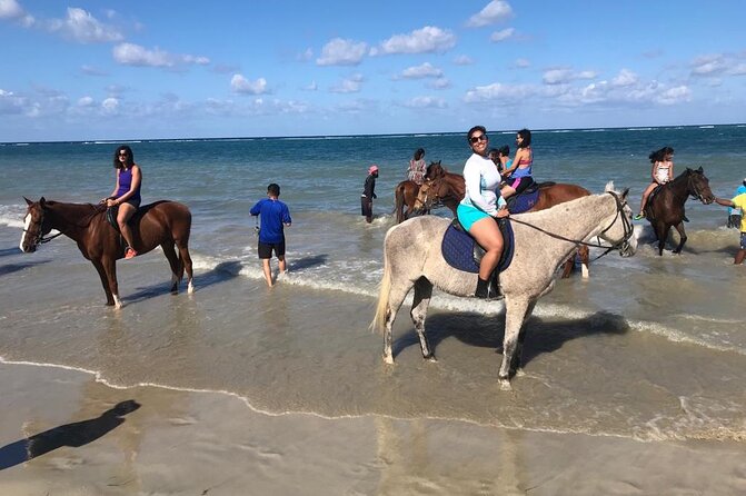 Horseback Riding in the ocean & Bamboo Rafting from Ocho Rios - Tips, vendors, and keeping the day comfortable