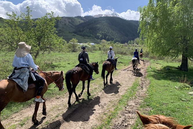 Horseback riding on the mountains of Chon Kemin National Park - Climbing the ancient Burana Tower