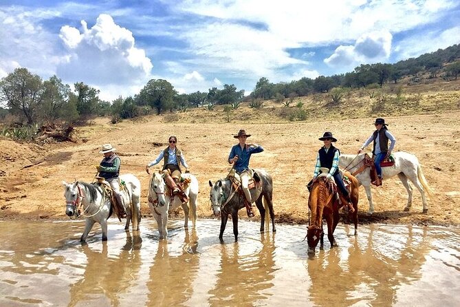 Horseback Riding through Mexican Haciendas - Starting with breakfast in a quiet hacienda